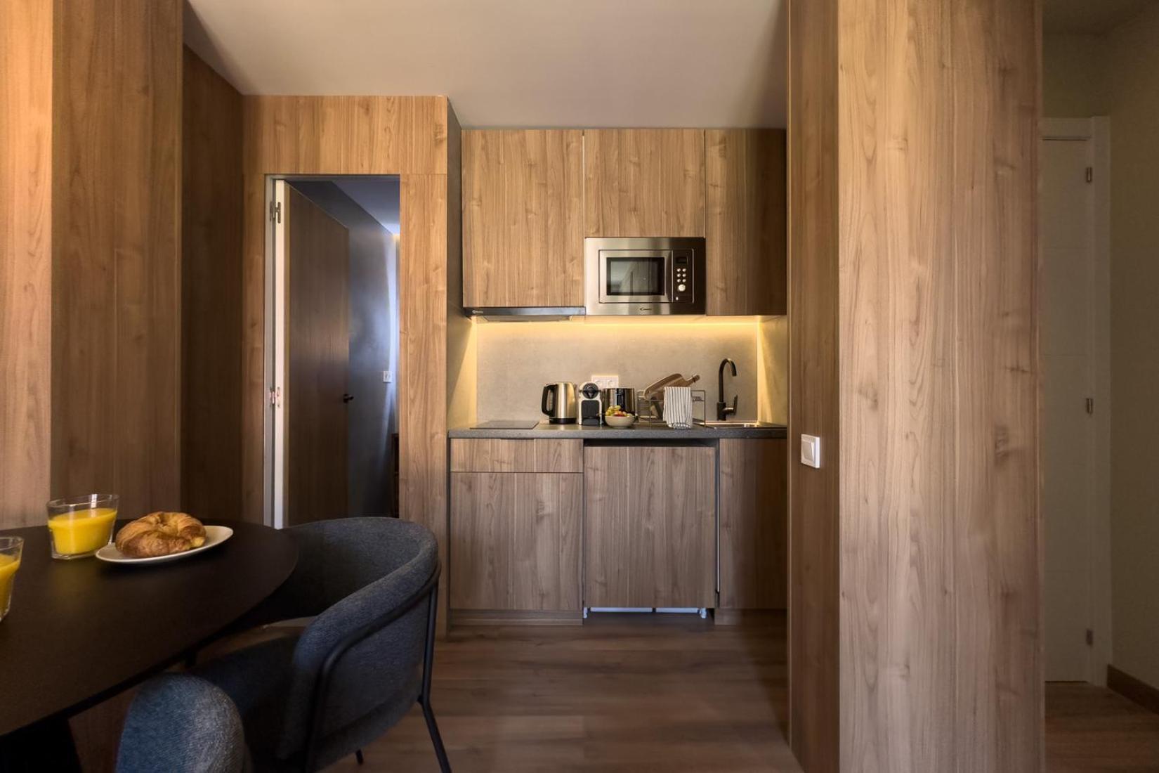 Oasis Suites Near Picasso Museum Barcelona Exterior photo